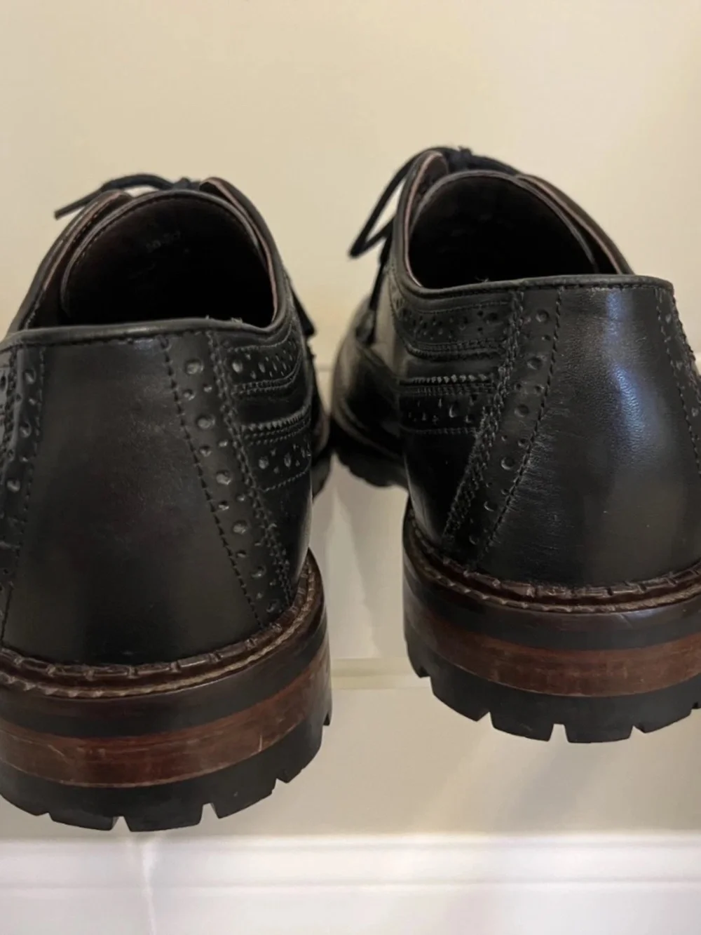 Johnston & Murphy J7M Wigtip Oxford Sheepskin Signature Series Black Men Size 10